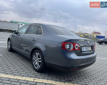 Серый Фольксваген Джетта, объемом двигателя 1.4 л и пробегом 253 тыс. км за 6500 $, фото 8 на Automoto.ua