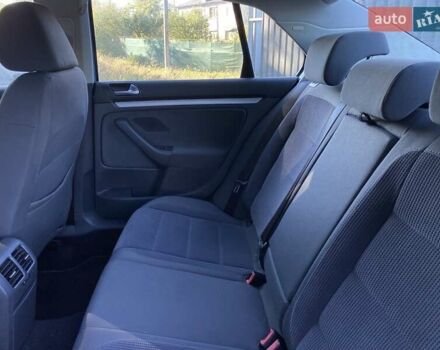 Фольксваген Джетта 2008 в Вознесенске на Automoto.ua Серый Фольксваген Джетта, объемом двигателя 1.6 л и пробегом 221 тыс. км за 6200 $, фото 6 на Automoto.ua