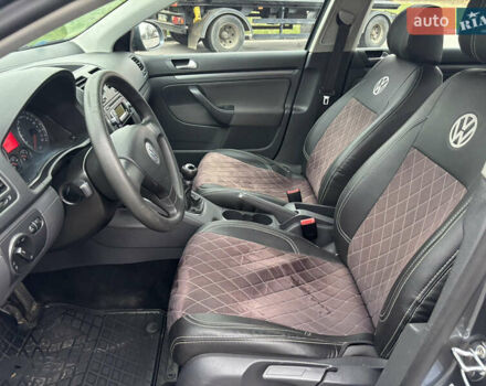 Серый Фольксваген Джетта, объемом двигателя 1.6 л и пробегом 250 тыс. км за 5700 $, фото 8 на Automoto.ua