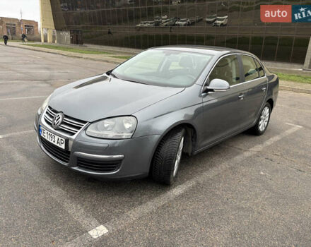 Серый Фольксваген Джетта, объемом двигателя 1.4 л и пробегом 192 тыс. км за 6000 $, фото 7 на Automoto.ua