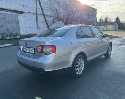 Сірий Фольксваген Джетта, об'ємом двигуна 1.6 л та пробігом 300 тис. км за 4999 $, фото 4 на Automoto.ua