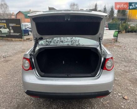 Сірий Фольксваген Джетта, об'ємом двигуна 1.6 л та пробігом 193 тис. км за 5250 $, фото 23 на Automoto.ua