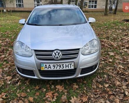 Серый Фольксваген Джетта, объемом двигателя 1.6 л и пробегом 193 тыс. км за 5400 $, фото 10 на Automoto.ua