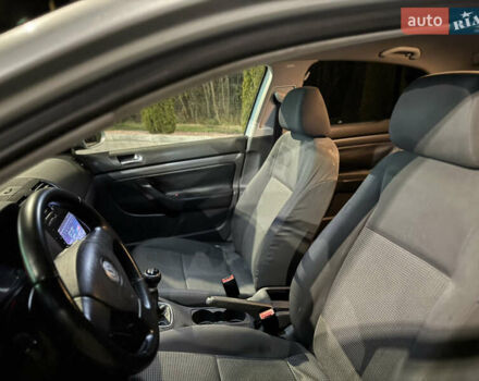 Сірий Фольксваген Джетта, об'ємом двигуна 1.6 л та пробігом 300 тис. км за 5100 $, фото 7 на Automoto.ua