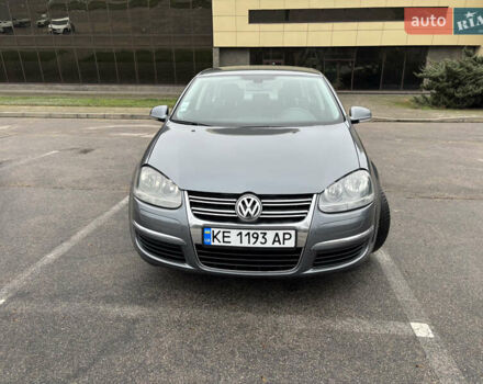 Серый Фольксваген Джетта, объемом двигателя 1.4 л и пробегом 192 тыс. км за 6000 $, фото 6 на Automoto.ua