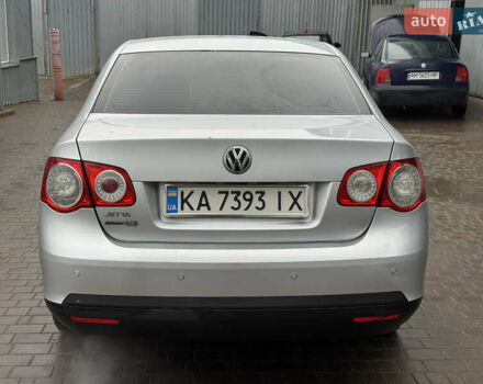 Серый Фольксваген Джетта, объемом двигателя 1.6 л и пробегом 171 тыс. км за 5800 $, фото 4 на Automoto.ua