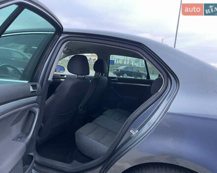 Серый Фольксваген Джетта, объемом двигателя 1.4 л и пробегом 253 тыс. км за 6500 $, фото 15 на Automoto.ua