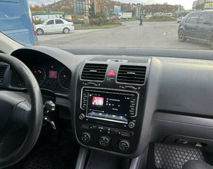 Серый Фольксваген Джетта, объемом двигателя 1.6 л и пробегом 170 тыс. км за 5800 $, фото 11 на Automoto.ua