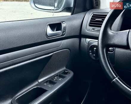 Серый Фольксваген Джетта, объемом двигателя 1.6 л и пробегом 312 тыс. км за 4999 $, фото 29 на Automoto.ua