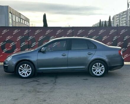 Серый Фольксваген Джетта, объемом двигателя 1.6 л и пробегом 245 тыс. км за 6500 $, фото 4 на Automoto.ua