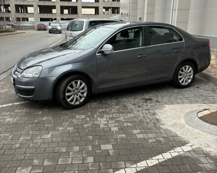 Серый Фольксваген Джетта, объемом двигателя 1.4 л и пробегом 192 тыс. км за 6000 $, фото 2 на Automoto.ua