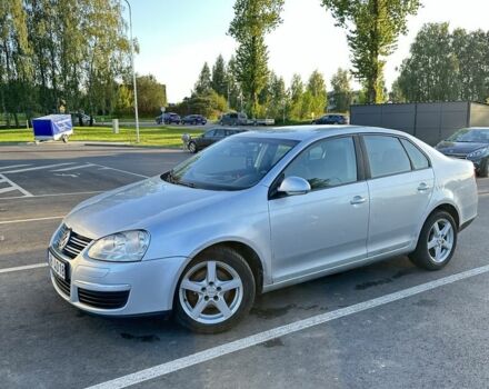 Сірий Фольксваген Джетта, об'ємом двигуна 1.9 л та пробігом 222 тис. км за 2704 $, фото 2 на Automoto.ua