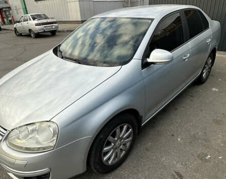 Серый Фольксваген Джетта, объемом двигателя 1.6 л и пробегом 170 тыс. км за 5800 $, фото 1 на Automoto.ua