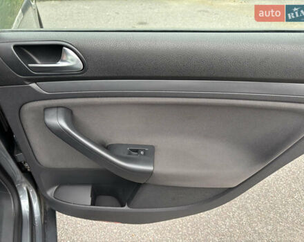 Серый Фольксваген Джетта, объемом двигателя 1.6 л и пробегом 250 тыс. км за 5700 $, фото 11 на Automoto.ua