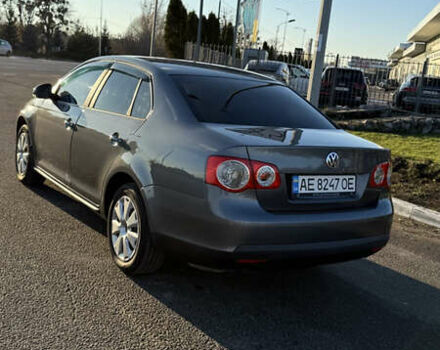 Сірий Фольксваген Джетта, об'ємом двигуна 1.6 л та пробігом 282 тис. км за 5900 $, фото 6 на Automoto.ua