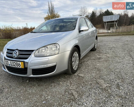 Сірий Фольксваген Джетта, об'ємом двигуна 1.6 л та пробігом 250 тис. км за 7300 $, фото 9 на Automoto.ua