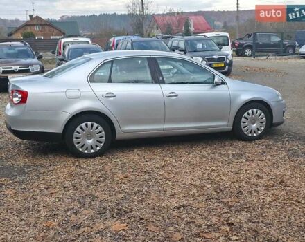 Серый Фольксваген Джетта, объемом двигателя 1.6 л и пробегом 213 тыс. км за 6899 $, фото 1 на Automoto.ua