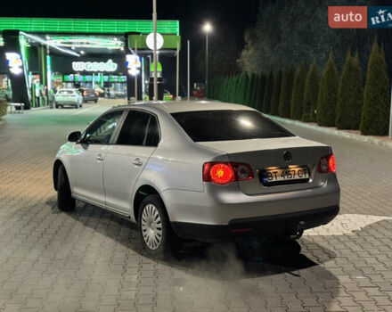 Сірий Фольксваген Джетта, об'ємом двигуна 1.6 л та пробігом 300 тис. км за 5100 $, фото 6 на Automoto.ua