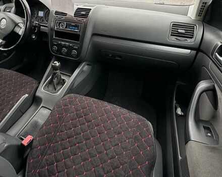 Серый Фольксваген Джетта, объемом двигателя 1.6 л и пробегом 301 тыс. км за 6400 $, фото 11 на Automoto.ua