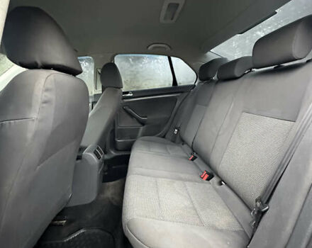 Сірий Фольксваген Джетта, об'ємом двигуна 1.6 л та пробігом 171 тис. км за 5900 $, фото 19 на Automoto.ua