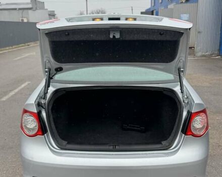 Серый Фольксваген Джетта, объемом двигателя 1.6 л и пробегом 301 тыс. км за 6400 $, фото 10 на Automoto.ua