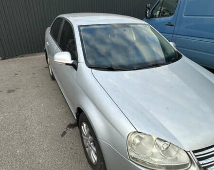 Серый Фольксваген Джетта, объемом двигателя 1.6 л и пробегом 170 тыс. км за 5800 $, фото 12 на Automoto.ua