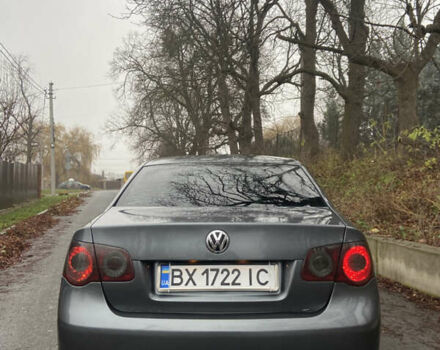 Серый Фольксваген Джетта, объемом двигателя 1.6 л и пробегом 245 тыс. км за 5500 $, фото 2 на Automoto.ua