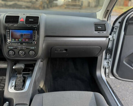 Серый Фольксваген Джетта, объемом двигателя 1.6 л и пробегом 309 тыс. км за 4999 $, фото 24 на Automoto.ua