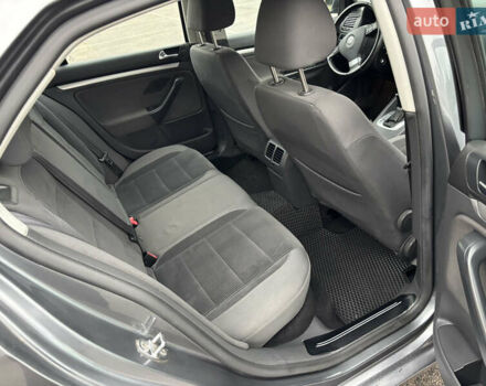 Серый Фольксваген Джетта, объемом двигателя 1.4 л и пробегом 192 тыс. км за 6000 $, фото 19 на Automoto.ua