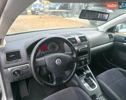 Серый Фольксваген Джетта, объемом двигателя 1.6 л и пробегом 213 тыс. км за 6899 $, фото 16 на Automoto.ua