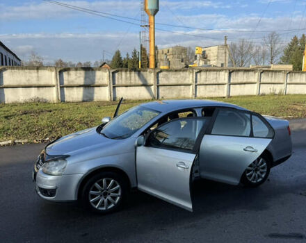Серый Фольксваген Джетта, объемом двигателя 1.6 л и пробегом 309 тыс. км за 4999 $, фото 10 на Automoto.ua