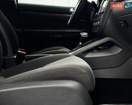 Сірий Фольксваген Джетта, об'ємом двигуна 1.6 л та пробігом 218 тис. км за 6700 $, фото 9 на Automoto.ua