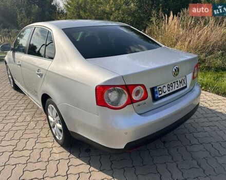 Серый Фольксваген Джетта, объемом двигателя 1.39 л и пробегом 237 тыс. км за 6500 $, фото 7 на Automoto.ua