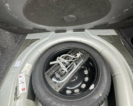 Серый Фольксваген Джетта, объемом двигателя 1.4 л и пробегом 209 тыс. км за 7999 $, фото 30 на Automoto.ua