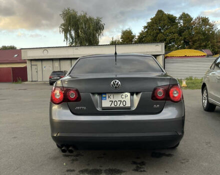 Серый Фольксваген Джетта, объемом двигателя 2.48 л и пробегом 227 тыс. км за 7500 $, фото 4 на Automoto.ua