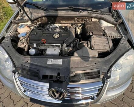 Серый Фольксваген Джетта, объемом двигателя 1.39 л и пробегом 237 тыс. км за 6500 $, фото 16 на Automoto.ua