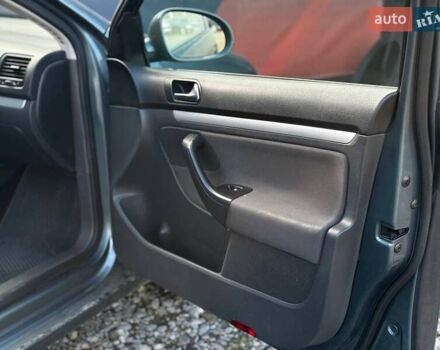 Сірий Фольксваген Джетта, об'ємом двигуна 1.4 л та пробігом 236 тис. км за 6200 $, фото 12 на Automoto.ua