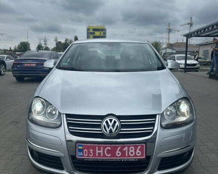 Серый Фольксваген Джетта, объемом двигателя 1.4 л и пробегом 209 тыс. км за 7999 $, фото 1 на Automoto.ua