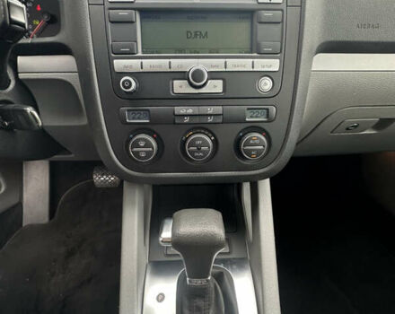 Серый Фольксваген Джетта, объемом двигателя 1.4 л и пробегом 209 тыс. км за 7999 $, фото 19 на Automoto.ua