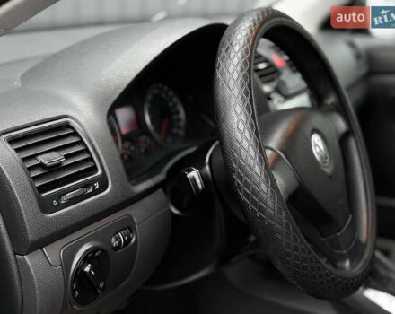 Сірий Фольксваген Джетта, об'ємом двигуна 1.6 л та пробігом 218 тис. км за 6700 $, фото 3 на Automoto.ua