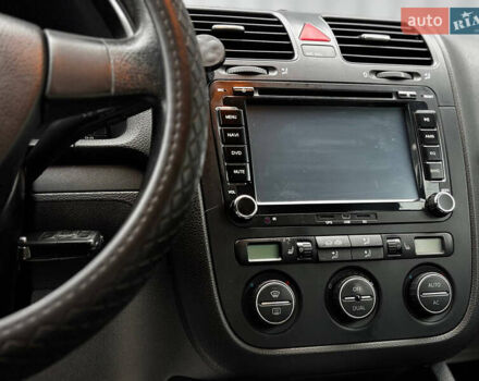 Сірий Фольксваген Джетта, об'ємом двигуна 1.6 л та пробігом 218 тис. км за 6700 $, фото 4 на Automoto.ua