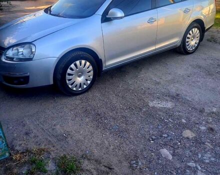 Сірий Фольксваген Джетта, об'ємом двигуна 1.6 л та пробігом 129 тис. км за 7500 $, фото 2 на Automoto.ua