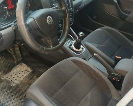 Серый Фольксваген Джетта, объемом двигателя 1.9 л и пробегом 235 тыс. км за 6800 $, фото 3 на Automoto.ua