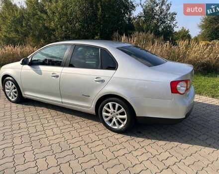 Серый Фольксваген Джетта, объемом двигателя 1.39 л и пробегом 237 тыс. км за 6500 $, фото 5 на Automoto.ua