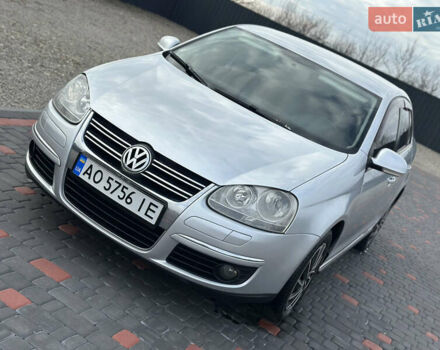 Серый Фольксваген Джетта, объемом двигателя 1.39 л и пробегом 238 тыс. км за 6900 $, фото 2 на Automoto.ua