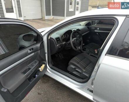 Сірий Фольксваген Джетта, об'ємом двигуна 1.6 л та пробігом 268 тис. км за 5700 $, фото 3 на Automoto.ua