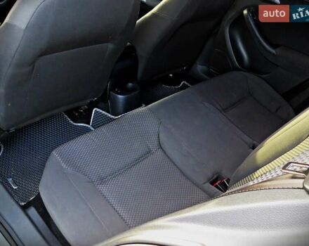 Фольксваген Джетта 2010 у Черкасах на Automoto.ua Сірий Фольксваген Джетта, об'ємом двигуна 2 л та пробігом 222 тис. км за 7400 $, фото 11 на Automoto.ua