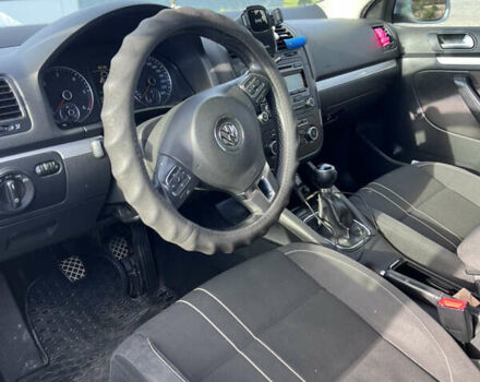 Фольксваген Джетта 2010 у Мукачеве на Automoto.ua Сірий Фольксваген Джетта, об'ємом двигуна 1.6 л та пробігом 236 тис. км за 7500 $, фото 8 на Automoto.ua