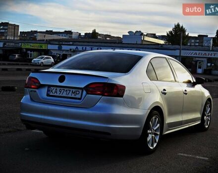 Фольксваген Джетта 2010 у Черкасах на Automoto.ua Сірий Фольксваген Джетта, об'ємом двигуна 2 л та пробігом 222 тис. км за 7400 $, фото 2 на Automoto.ua