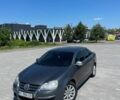 Сірий Фольксваген Джетта, об'ємом двигуна 1.6 л та пробігом 285 тис. км за 6250 $, фото 1 на Automoto.ua